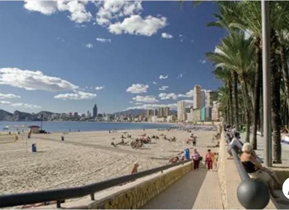 Apartamento En El Centro A Un Minuto De La Playa Benidorm Eksteriør billede